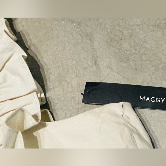 Maggy London Hawaii Ocean Tiered Ruffle Sleeve Maxi Dress! - Picture 5 of 7